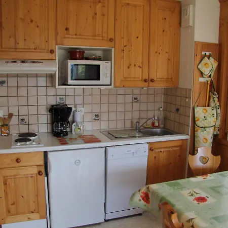Apartment Pour 4-6 Personnes Au Coeur Du Village, Saint-Jean-de-Sixt